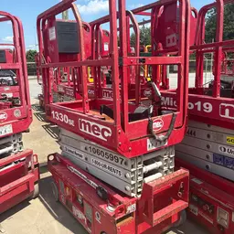 2017 MEC 1330SE Scissor Lift