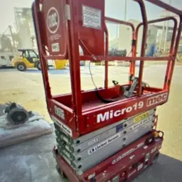 2018 MEC MICRO 19 Scissor Lift
