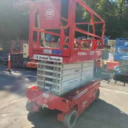2017 MEC 4046SE Scissor Lift