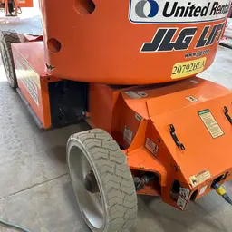 2015 JLG E400AJPN Articulating Boom Lift