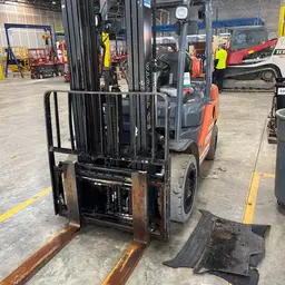 2019 Toyota 8FGU30 Warehouse Forklift