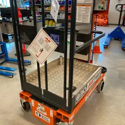 2023 JLG 830P Pusharound Lift
