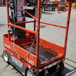 2018 Skyjack SJ12 Self-Propelled One-Person Lift