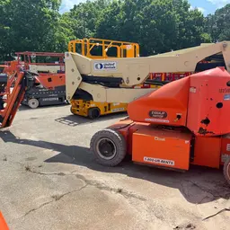 2015 JLG E400AJPN Articulating Boom Lift