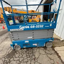 2017 Genie GS-3232 Scissor Lift