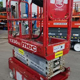 2017 MEC 1330SE Scissor Lift