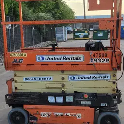 2017 JLG 1932R Scissor Lift