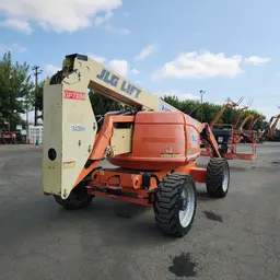 2015 JLG 600AJ Articulating Boom Lift