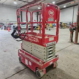 2017 MEC MICRO 19 Scissor Lift