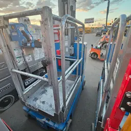 2019 Genie GR-20 Self-Propelled One-Person Lift