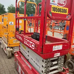 2017 MEC 1330SE Scissor Lift