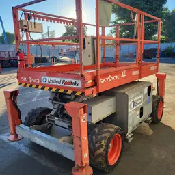 2015 Skyjack SJ6826RT Rough Terrain Scissor Lift