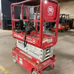 2017 MEC 1330SE Scissor Lift