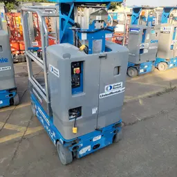 2017 Genie GR-12 Self-Propelled One-Person Lift
