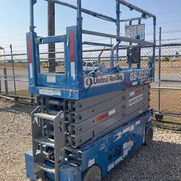 2017 Genie GS-3232 Scissor Lift