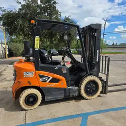 2023 Doosan D25S-9 Warehouse Forklift