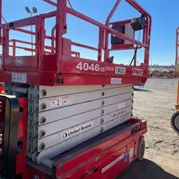 2017 MEC 4046SE Scissor Lift