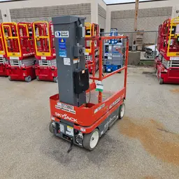 2018 Skyjack SJ16 Self-Propelled One-Person Lift