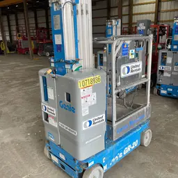 2018 Genie GR-20 Self-Propelled One-Person Lift