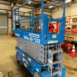 2017 Genie GS-3232 Scissor Lift