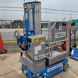 2018 Genie GR-20 Self-Propelled One-Person Lift