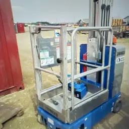 2017 Genie GR-20 Self-Propelled One-Person Lift