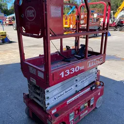 2017 MEC 1330SE Scissor Lift