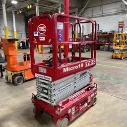 2018 MEC MICRO 19 Scissor Lift