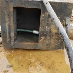 2015 Atlas Copco SB 452 Attachment