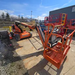 2016 JLG E450AJ Articulating Boom Lift
