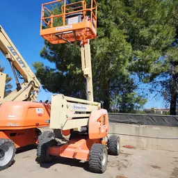 2015 JLG 450AJ Articulating Boom Lift