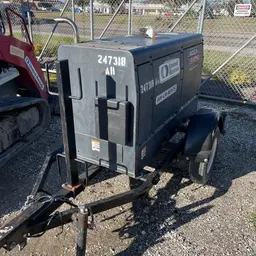 2020 Lincoln Electric DUAL MAVERICK Welder