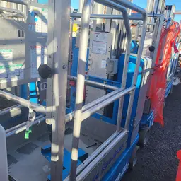 2017 Genie GR-20 Self-Propelled One-Person Lift