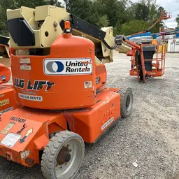 2013 JLG E400AJPN Articulating Boom Lift