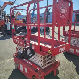 2017 MEC 1330SE Scissor Lift