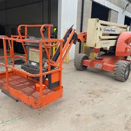 2015 JLG 450AJ Articulating Boom Lift