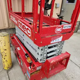 2018 MEC 1330SE Scissor Lift