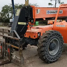 2017 SKYTRAK 8042 Forklift