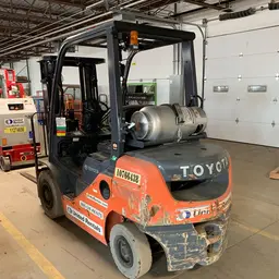 2018 Toyota 8FGU25 Warehouse Forklift