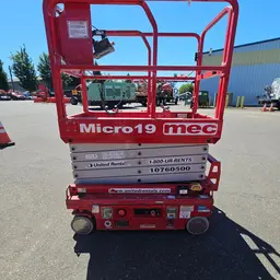 2018 MEC MICRO 19 Scissor Lift