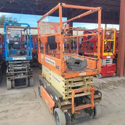 2017 JLG 1932R Scissor Lift