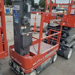 2018 Skyjack SJ12 Self-Propelled One-Person Lift