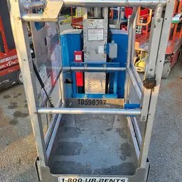 2017 Genie GR-20 Self-Propelled One-Person Lift