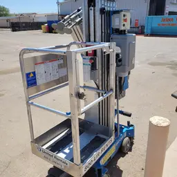 2018 Genie AWP-30SDC Pusharound Lift