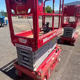 2018 MEC MICRO 19 Scissor Lift