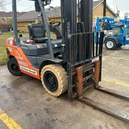 2019 Toyota 8FDU30 Warehouse Forklift
