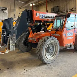 2017 SKYTRAK 8042 Forklift