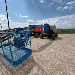 2016 Genie Z-62/40 Articulating Boom Lift