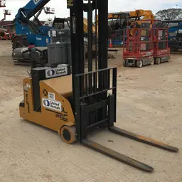 2015 BIG JOE CB22128 Warehouse Forklift