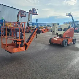 2015 JLG E400AJPN Articulating Boom Lift